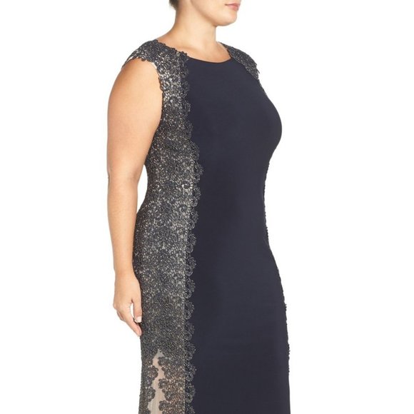 SOLD**** XSCAPE New Crochet Lace Column Gown Dress 22 Sexy! - Picture 2 of 10